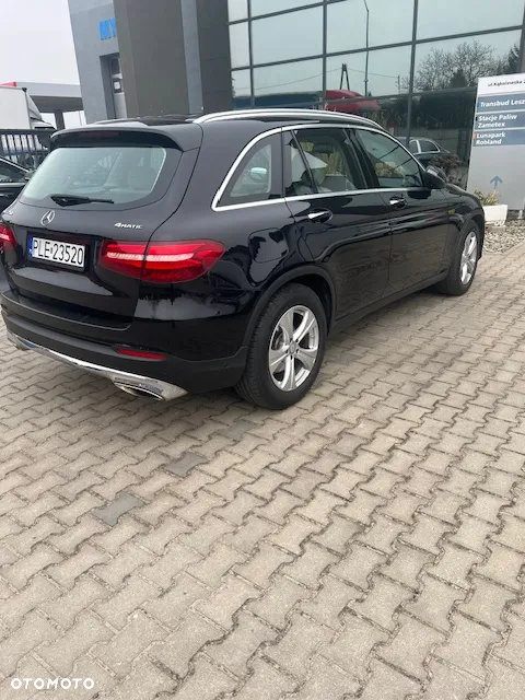 Mercedes-Benz GLC 250 4-Matic - 2