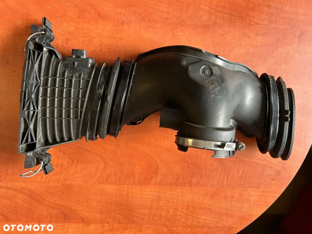 Rura Dolot Powietrza PRZEPŁYWOMIERZ A6420900142 MERCEDES - 1