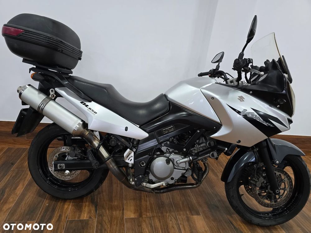 Suzuki DL - 8