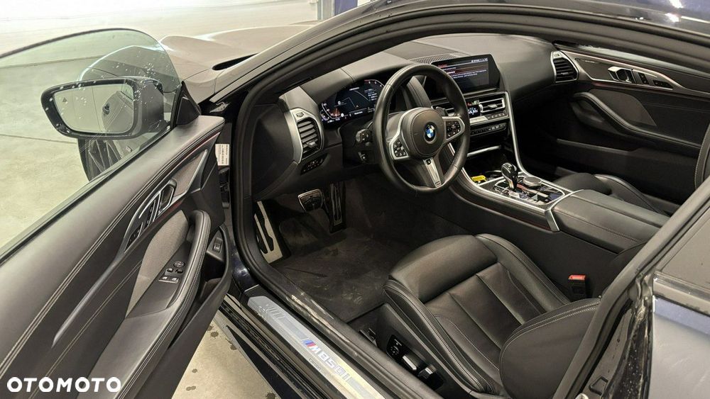 BMW Seria 8 - 7