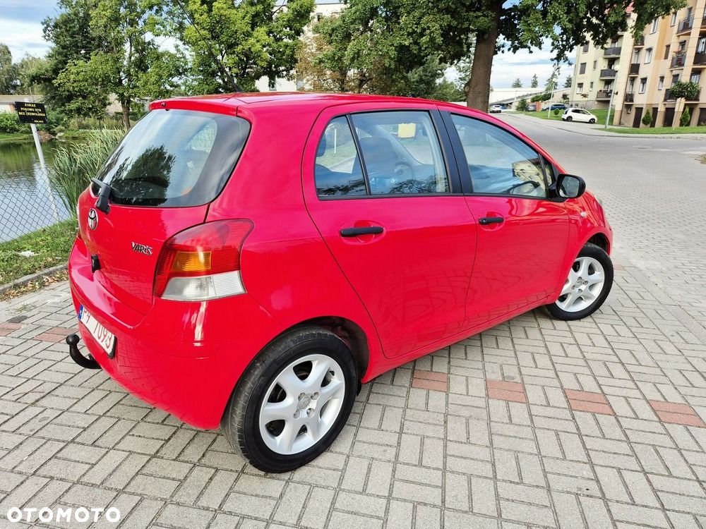 Toyota Yaris - 7