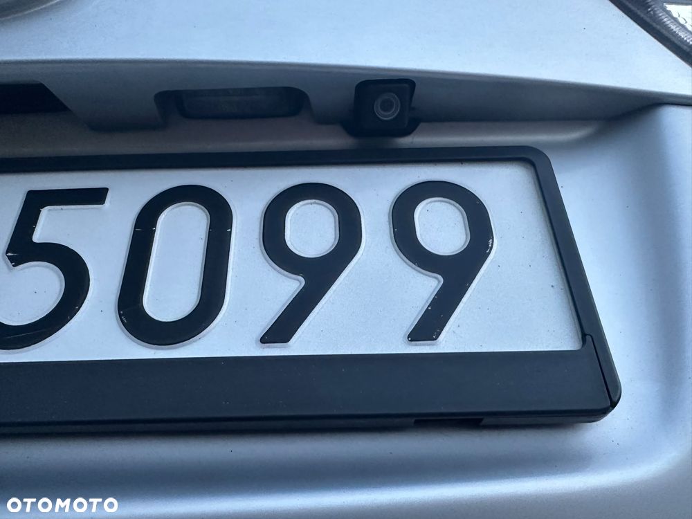 Toyota Auris 1.8 HSD Luna - 11