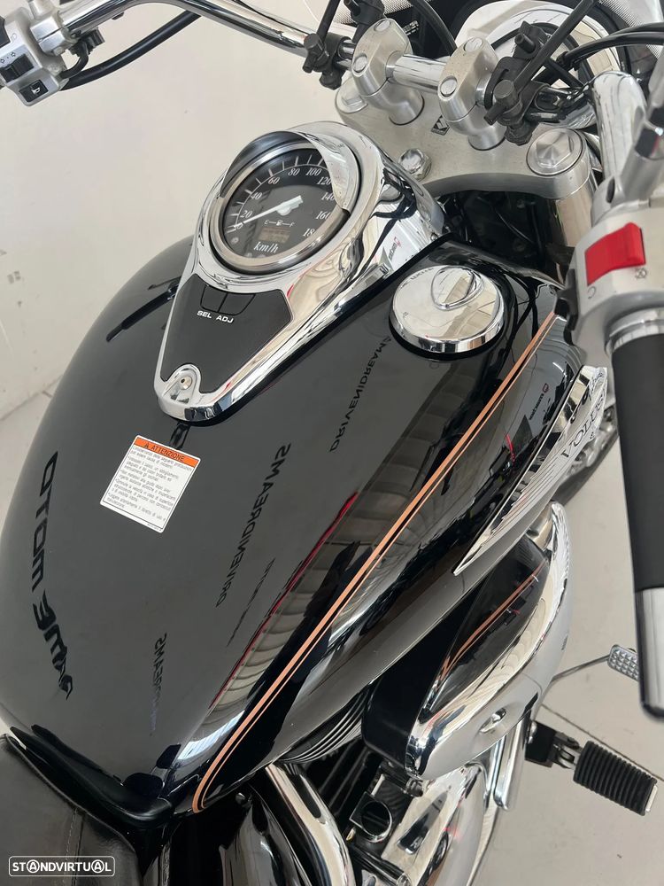 Suzuki Intruder 800 - 10