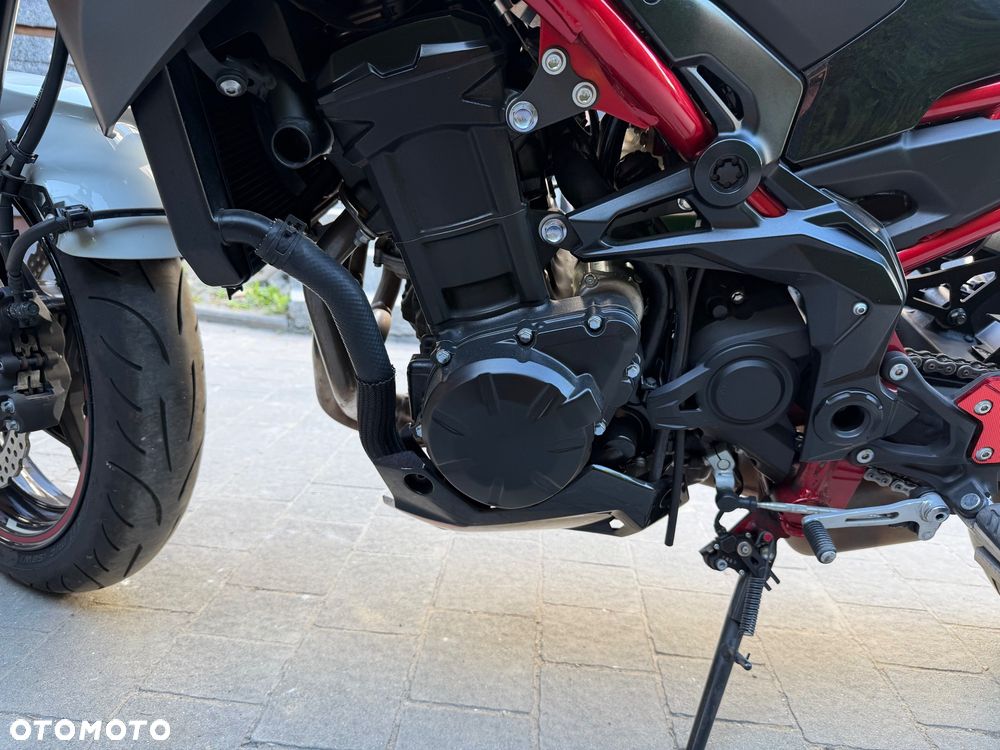 Kawasaki Z 900 - 8