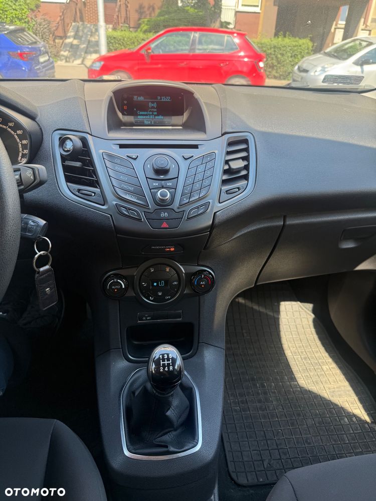 Ford Fiesta 1.0 EcoBoost Titanium - 5