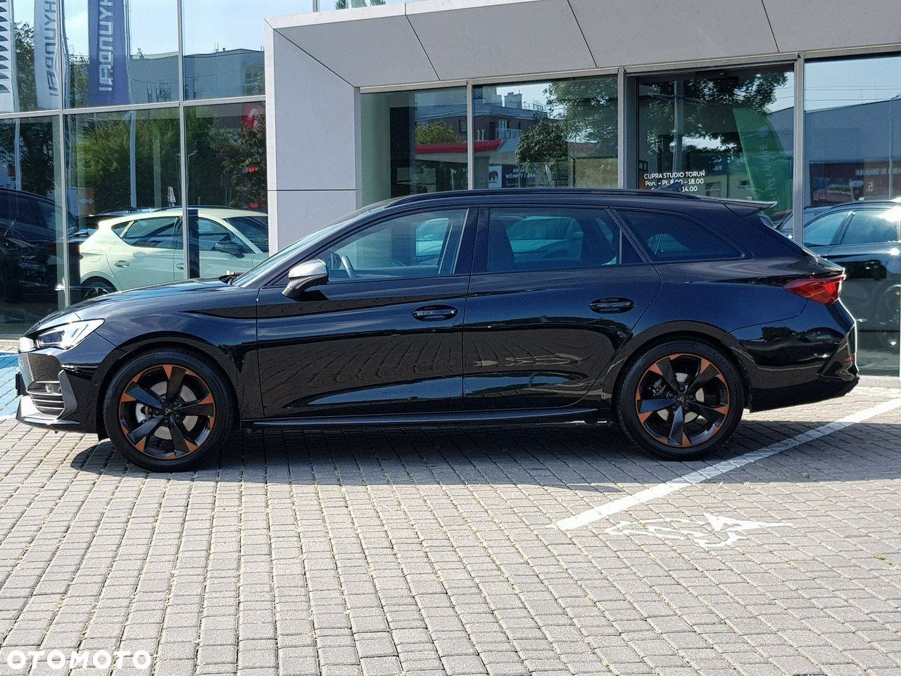 Cupra Leon Sportstourer - 3