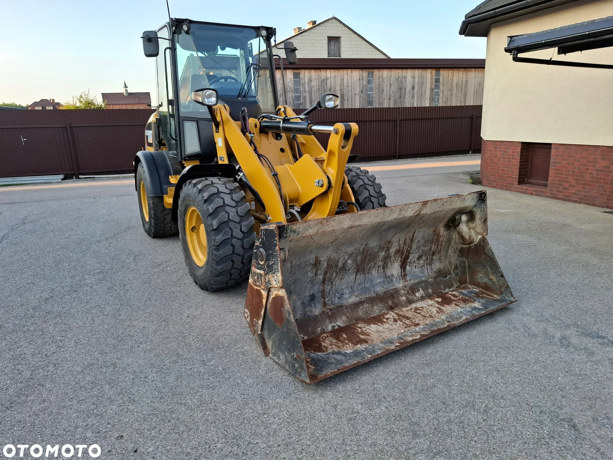 Caterpillar CAT 908 M - 13