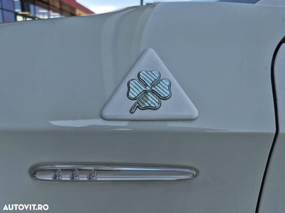 Alfa Romeo Giulietta 1.8 T Quadrifoglio Verde - 13