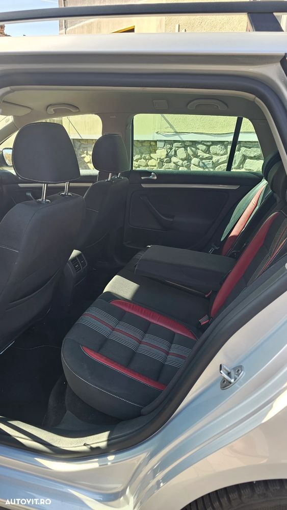 Volkswagen Golf 2.0 TDI DPF Comfortline - 12