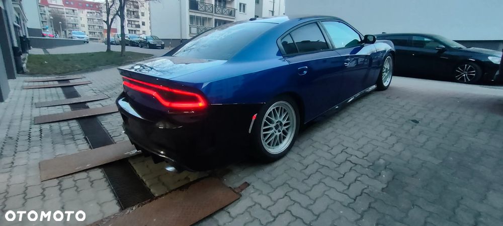 Dodge Charger - 10