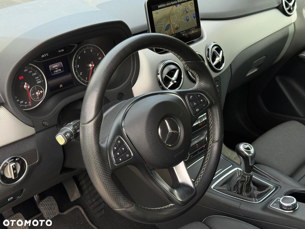 Mercedes-Benz Klasa B 180 BlueEFFICIENCY Edition Style - 19
