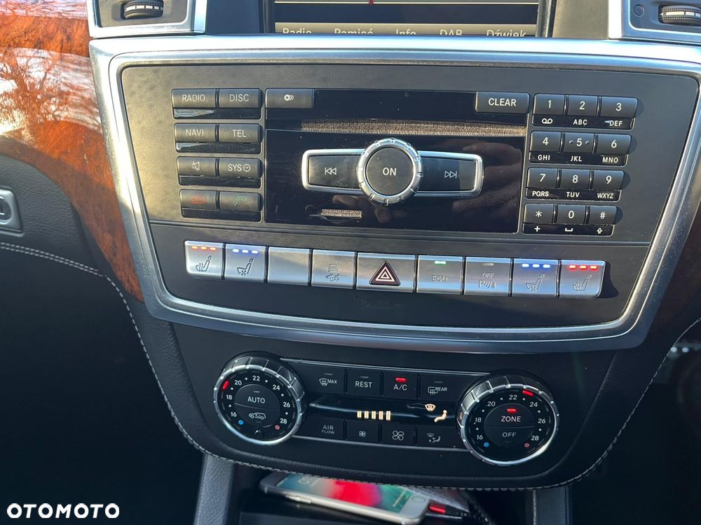 Mercedes-Benz ML 63 AMG 4Matic AMG SPEEDSHIFT 7G-TRONIC - 24