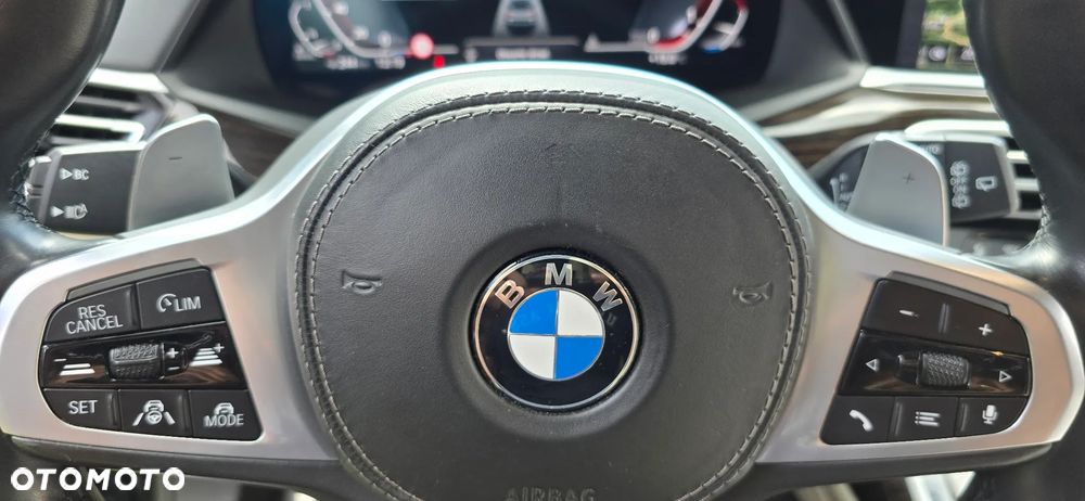 BMW X7 xDrive30d - 17