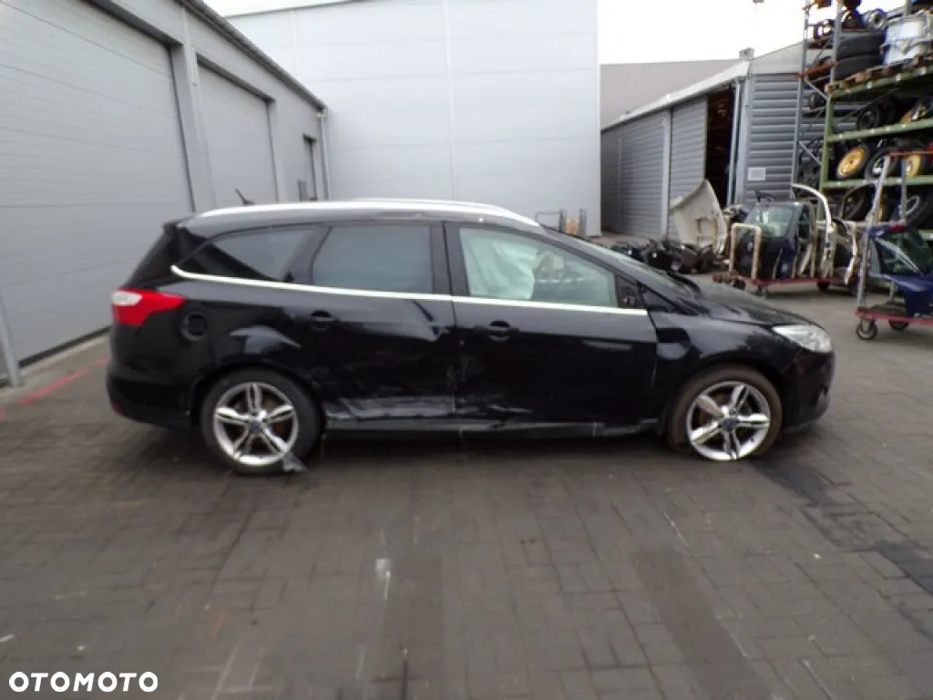 Części - Ford Focus MK3 1.6 TDCI KOMBI 13R - 3
