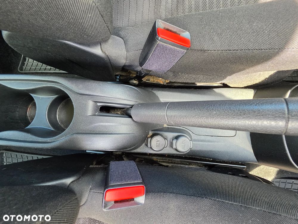 Peugeot 301 1.6 BlueHDi Active - 12