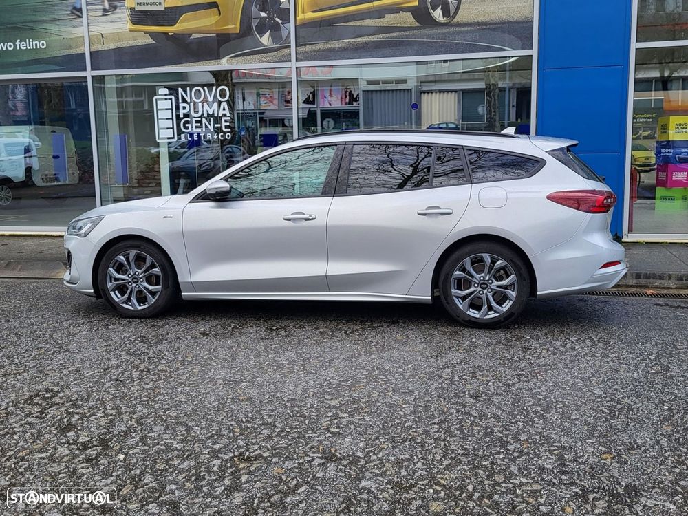 Ford Focus SW 1.0 EcoBoost MHEV ST-Line X - 2