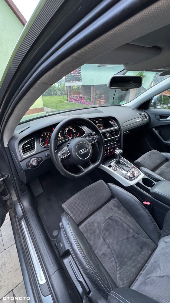 Audi A4 Limousine 2.0 TFSI quattro S tronic S line Sportpaket - 12