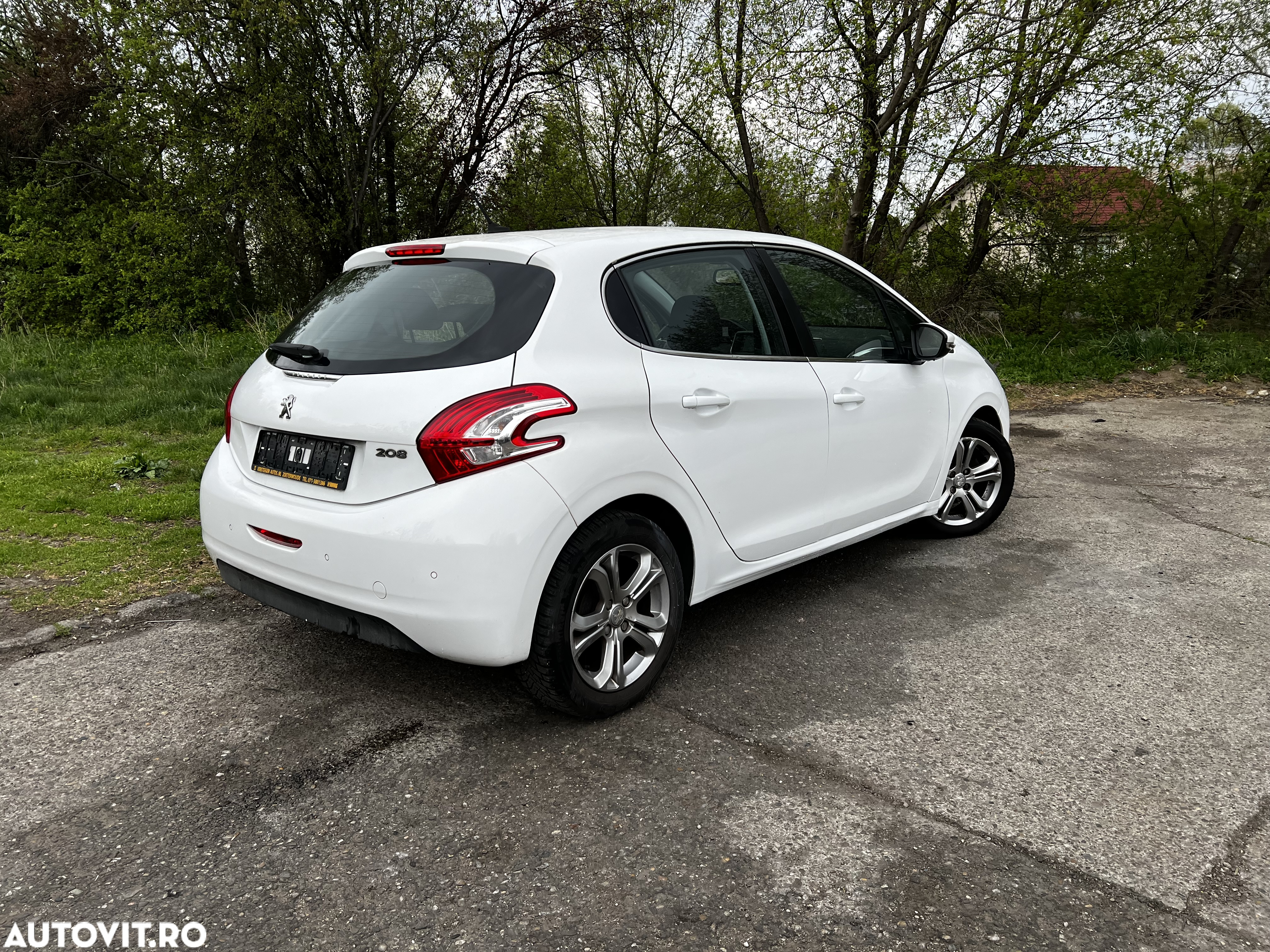 Peugeot 208 1.2 L PureTech STT Active Pack - 4