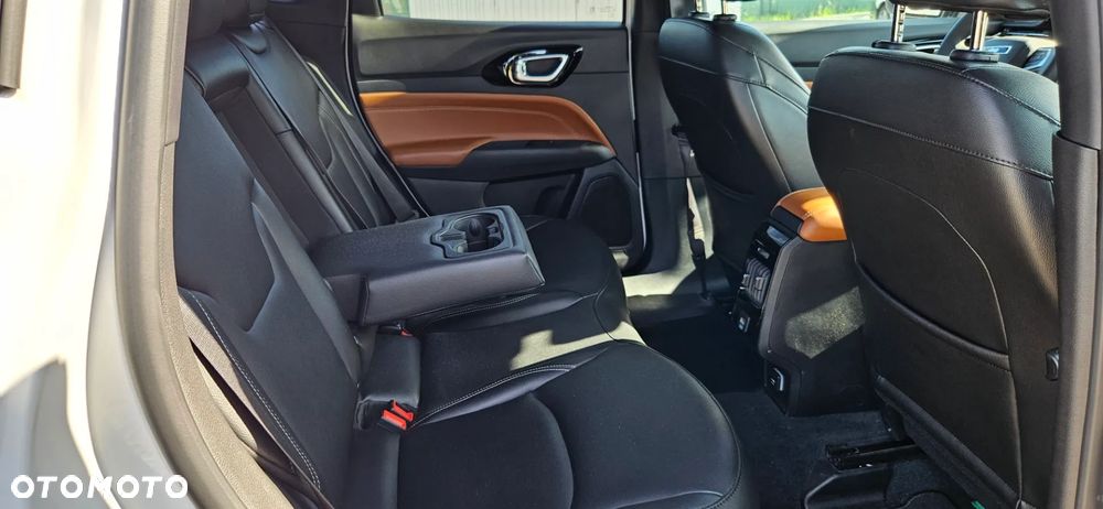 Jeep Compass - 25