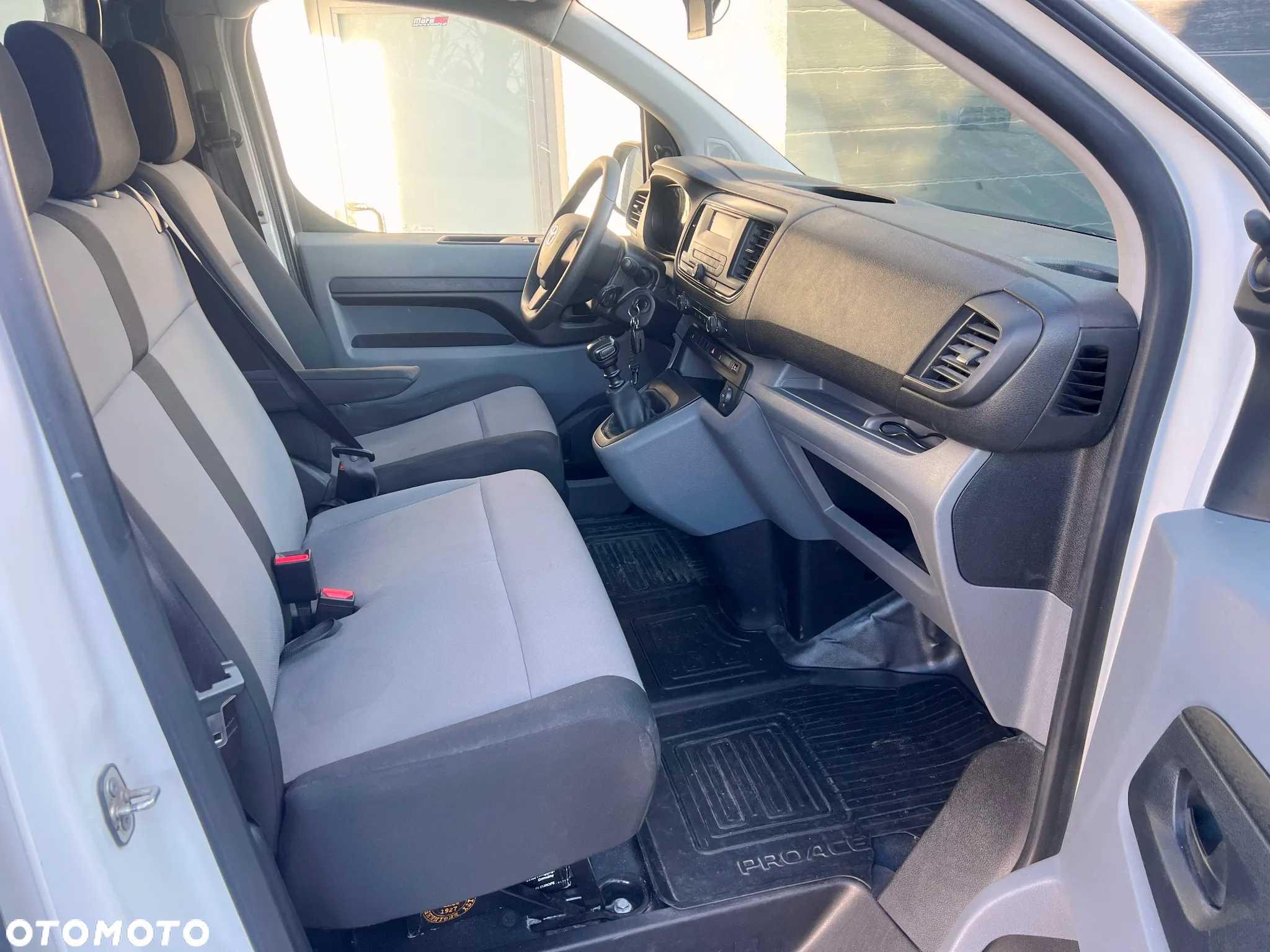 Toyota PROACE - 18