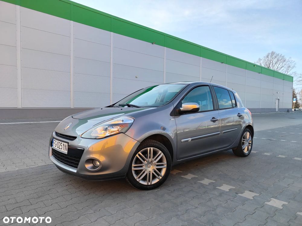 Renault Clio 1.2 16V 75 nightDay - 11