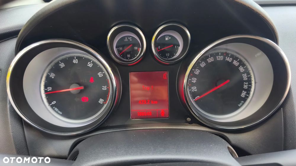 Opel Astra 1.6 T Sport - 23