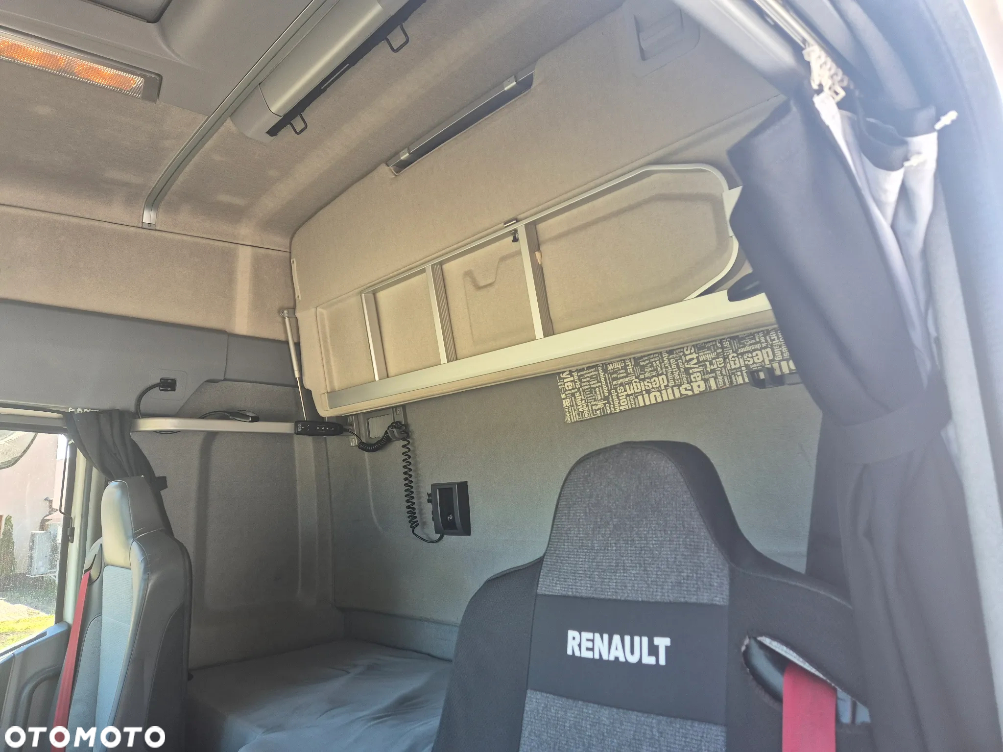 Renault T - 4