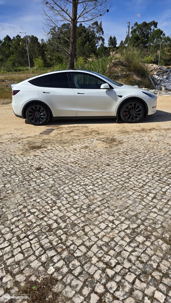 Tesla Model Y Performance Dual Motor AWD - 5