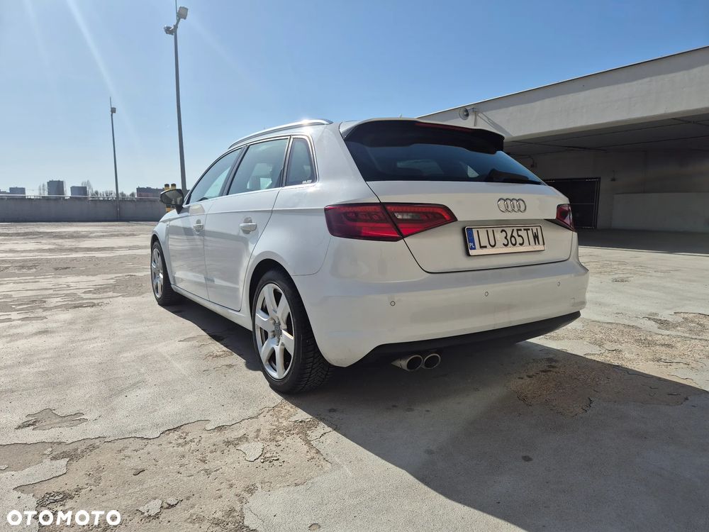 Audi A3 Sportback 2.0 TDI - 6