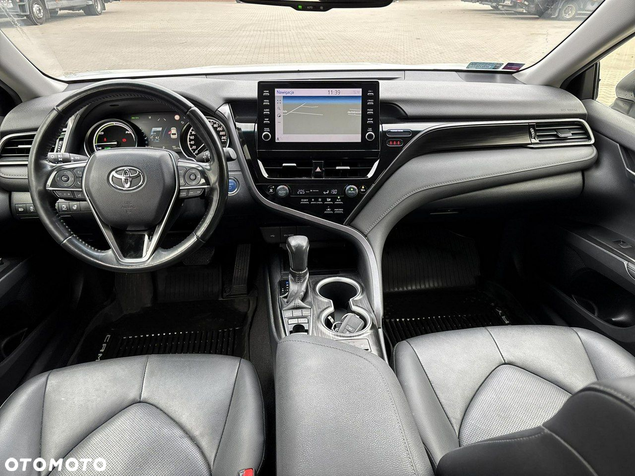 Toyota Camry - 13