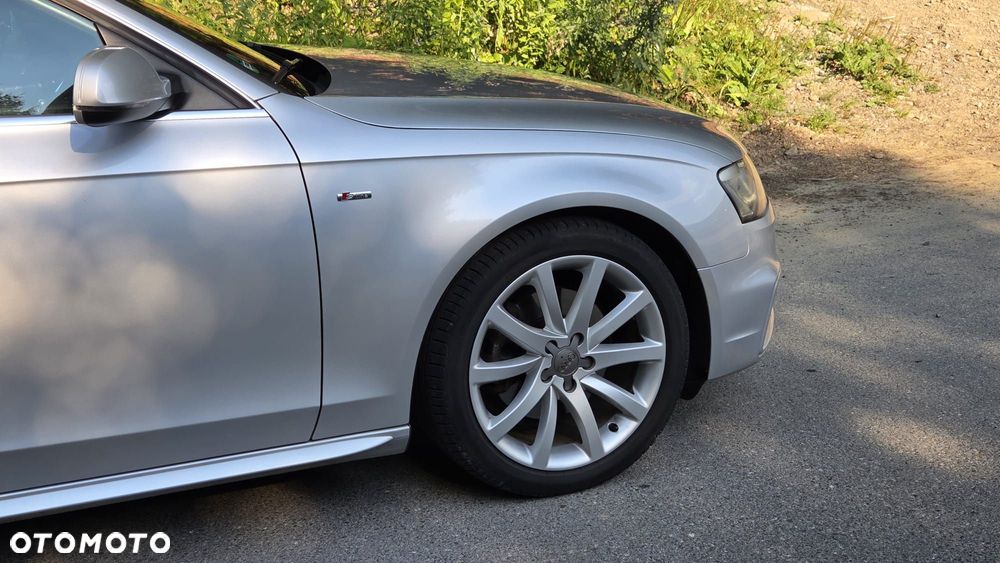 Audi A4 Limousine 2.0 TDI DPF quattro S line Sportpaket - 19