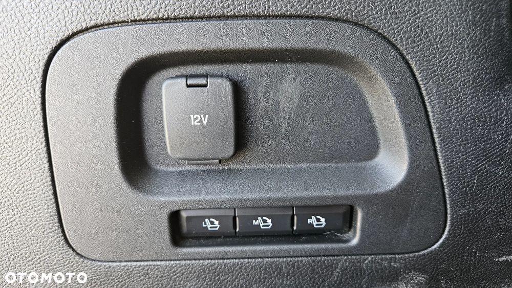 Ford S-Max - 21