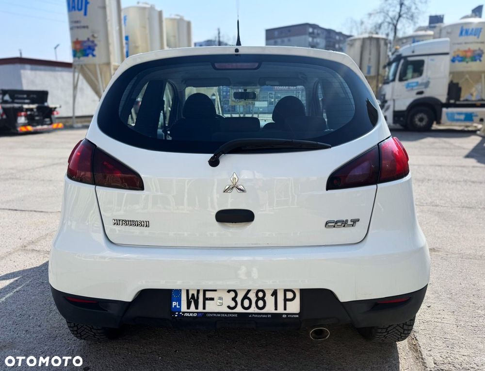 Mitsubishi Colt - 6