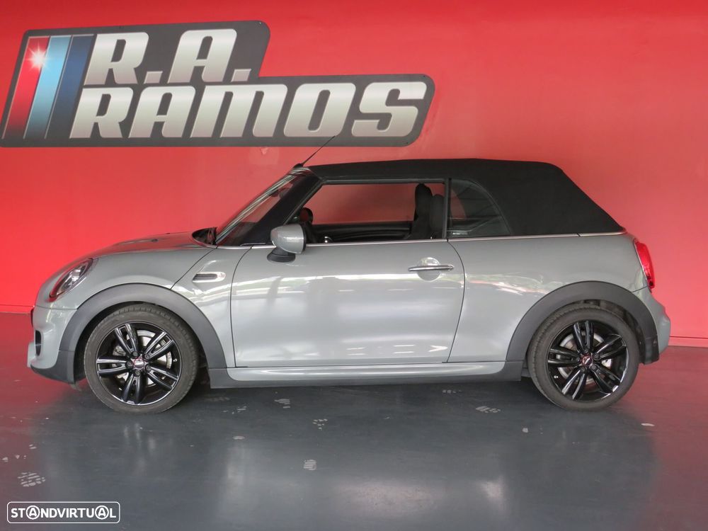 MINI Cabrio Cooper Premium Extra JCW Auto - 12