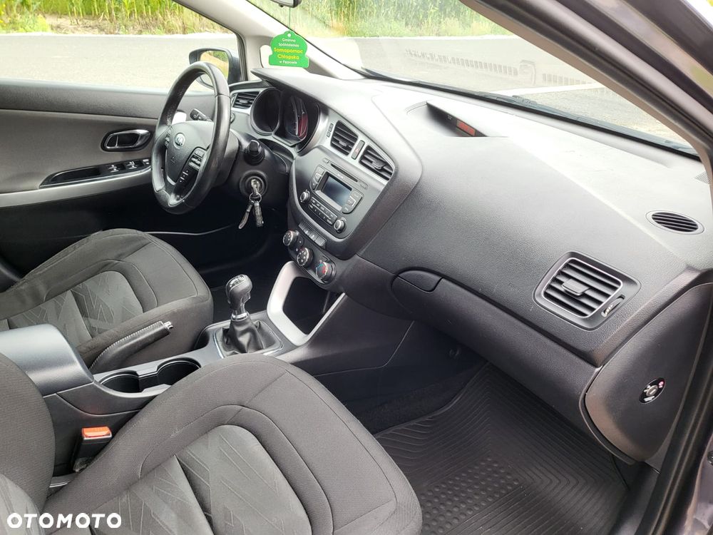 Kia Ceed - 6
