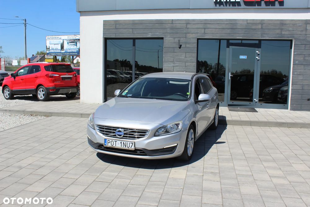 Volvo V60 D2 - 2