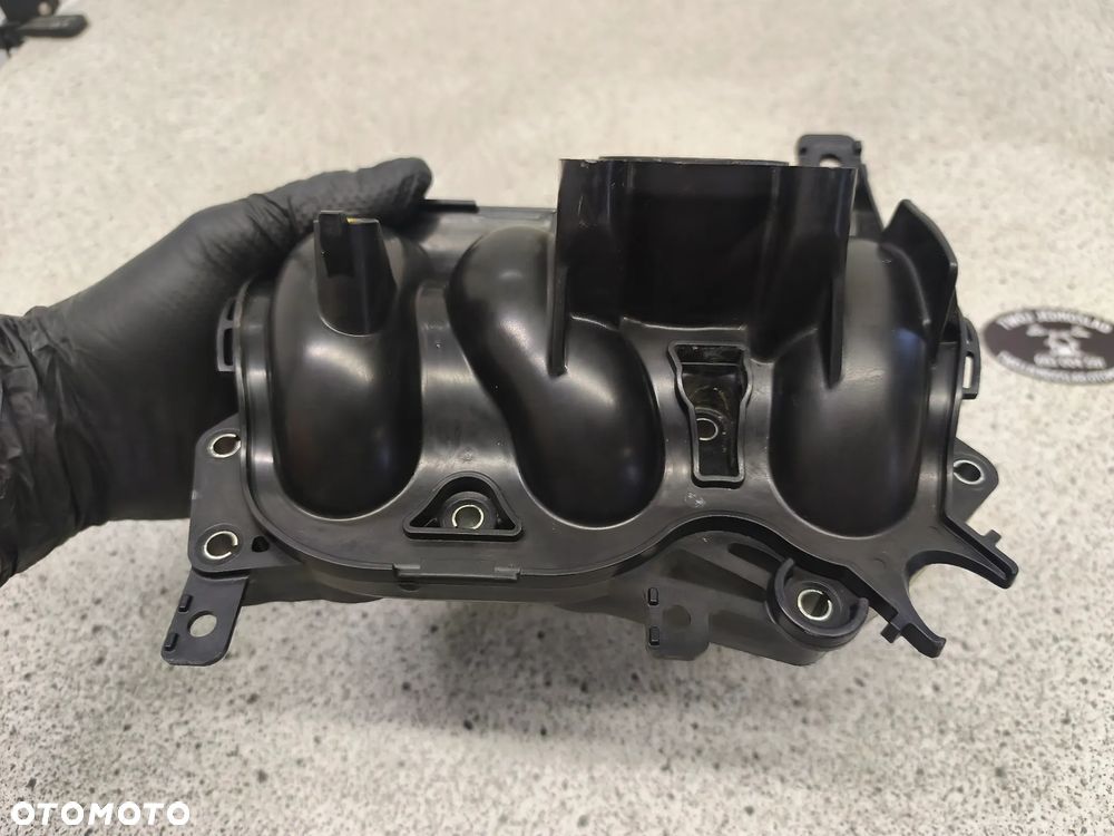 Kolektor dolotowy, airbox Triumph Trident 660 2022 - 9