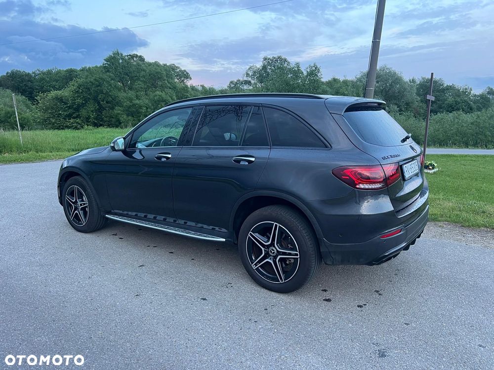 Mercedes-Benz GLC 300 de 4Matic 9G-TRONIC AMG Line - 2