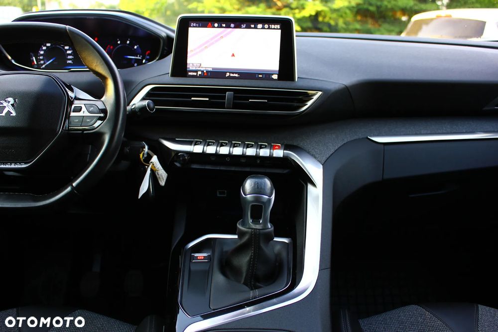 Peugeot 5008 1.5 BlueHDi Allure S&S - 37