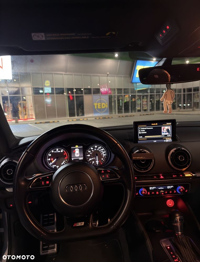 Audi S3 Limousine S tronic - 17
