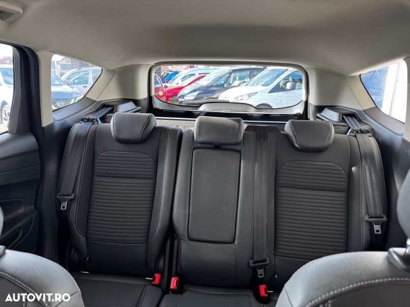 Ford Kuga 2.0 TDCi 4WD Powershift Titanium - 13