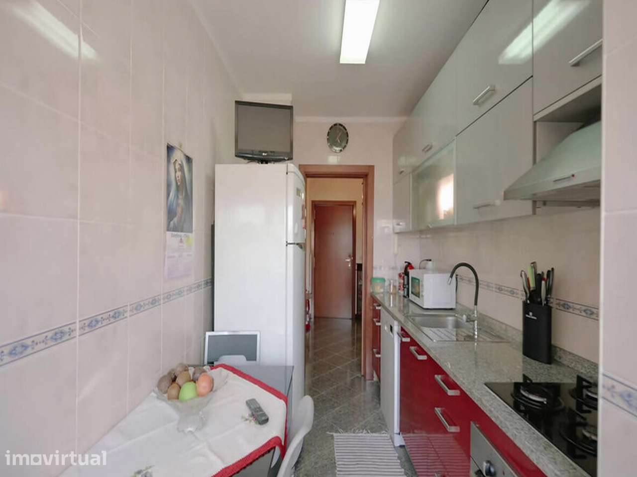Apartamento T2 com varanda em Canelas - Grande imagem: 3/25