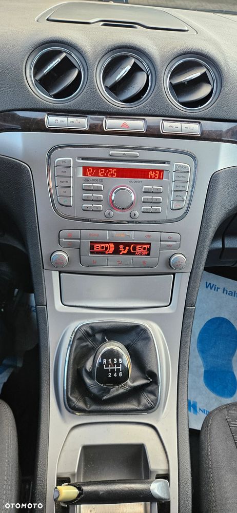 Ford Galaxy 2.0 TDCi Ghia - 28