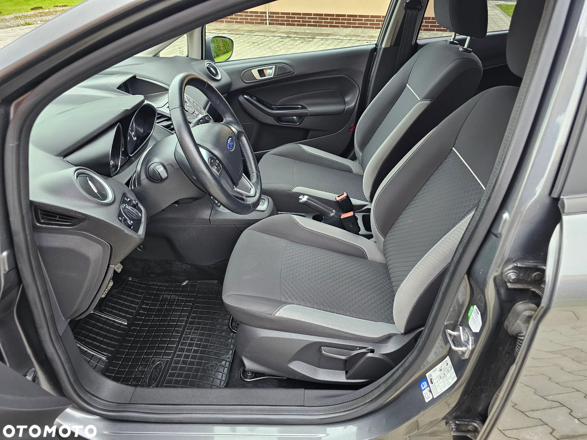 Ford Fiesta 1.0 EcoBoost Powershift Trend - 18