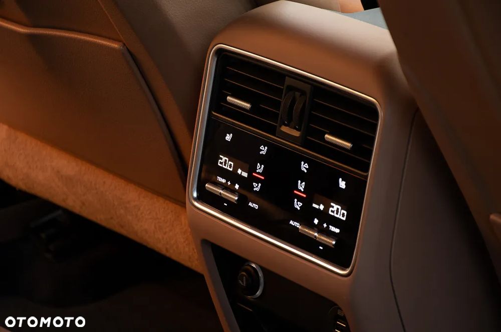 Porsche Cayenne - 17