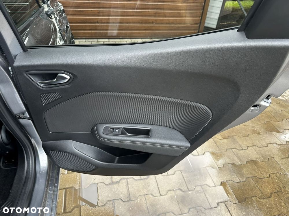 Renault Clio E-TECH 140 R.S LINE - 24
