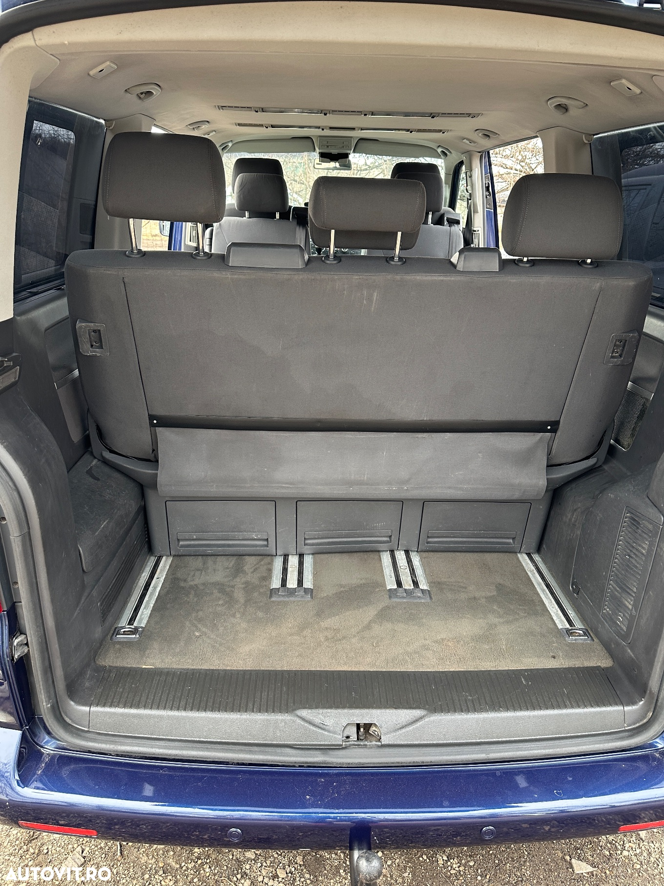Volkswagen Multivan - 15