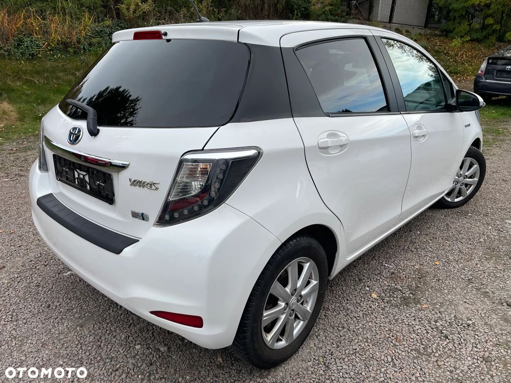 Toyota Yaris - 5