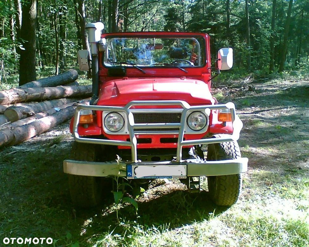 Toyota Land Cruiser - 2