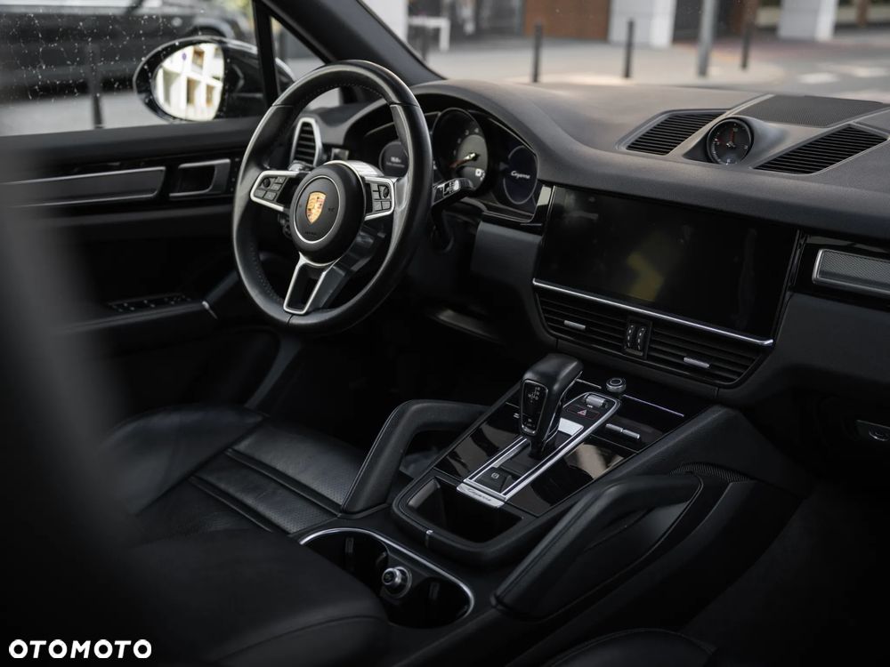 Porsche Cayenne Platinum Edition - 29